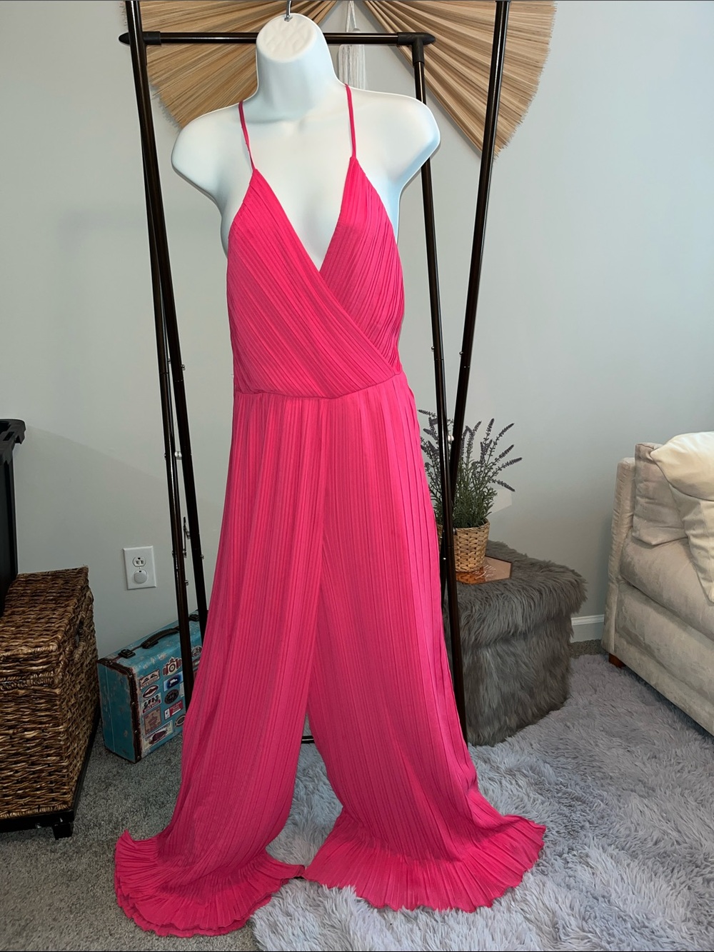 Pleated Pink V-Neck Wide-Leg Jumpsuit